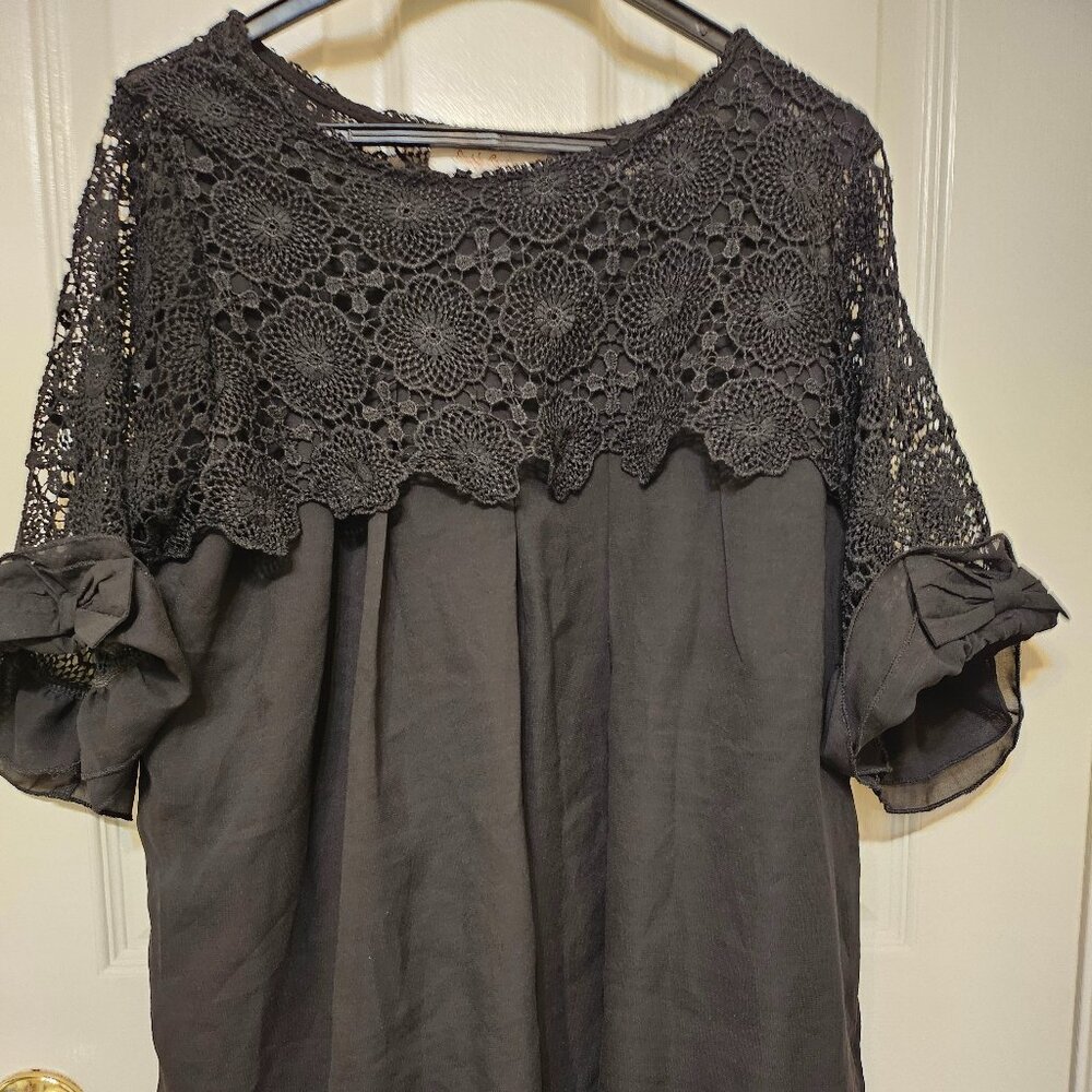 Simply Couture Blouses women short sleeves with laces size L Black